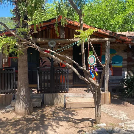 Kadir's Family House Lodge