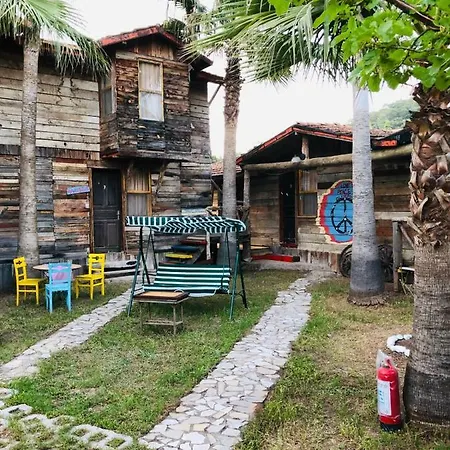 Cabană Kadir's Family House