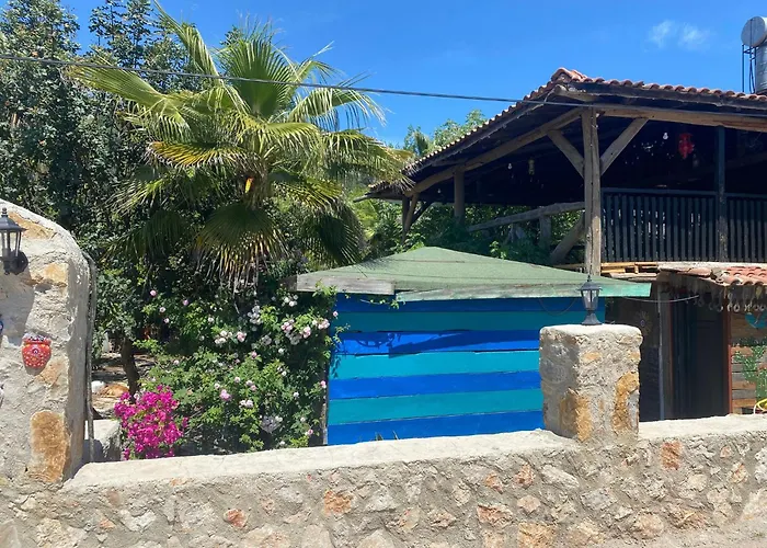 Kadir's Family House ロッジ *