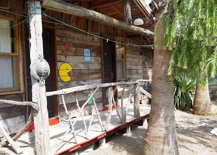 ロッジ Kadir's Family House