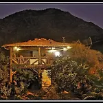Lodge Kadir's Family House